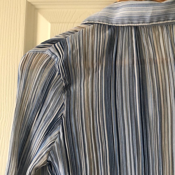 Striped blue button up blouse - Picture 8 of 8